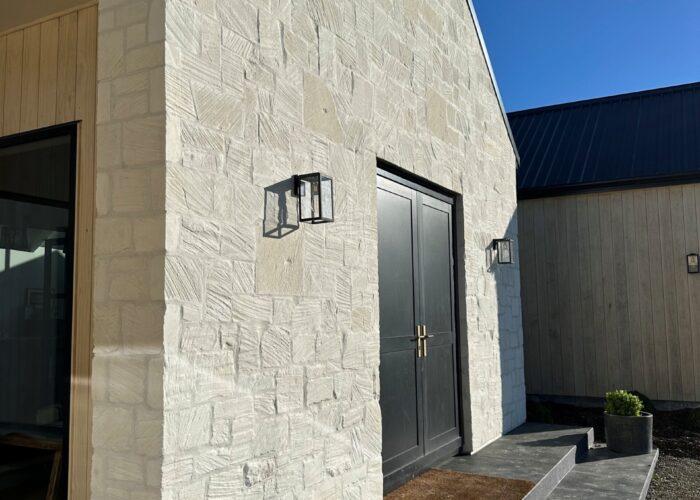 hewn stone cladding - oamaru stone2